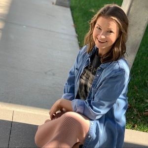 Meet your Posher, Babe